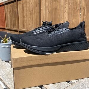 Flux Footwear Waterproof Adapt Runner Men’s size 12.5